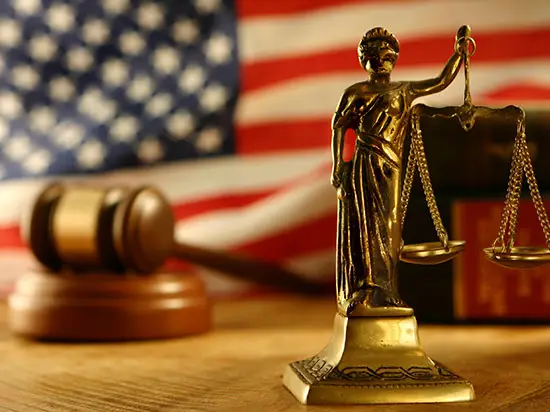 Image of Lady Justice and gavel